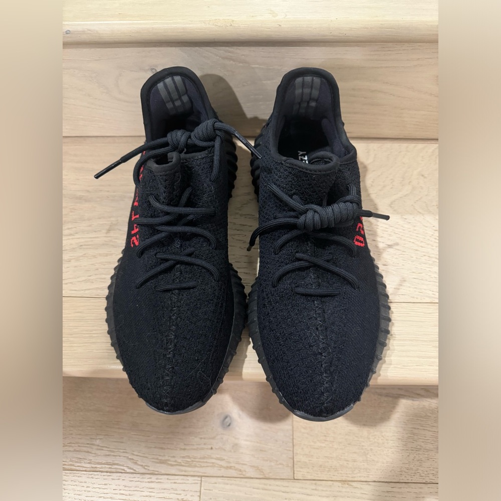 Yeezy Boost 350 V2 Sneakers